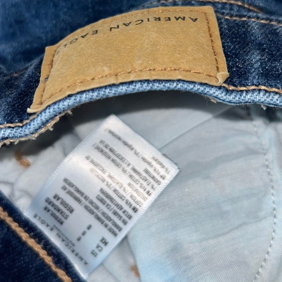 American Eagle women’s stretch Mom Jean mid rise jeans size 0 Regular - Picture 3 of 9
